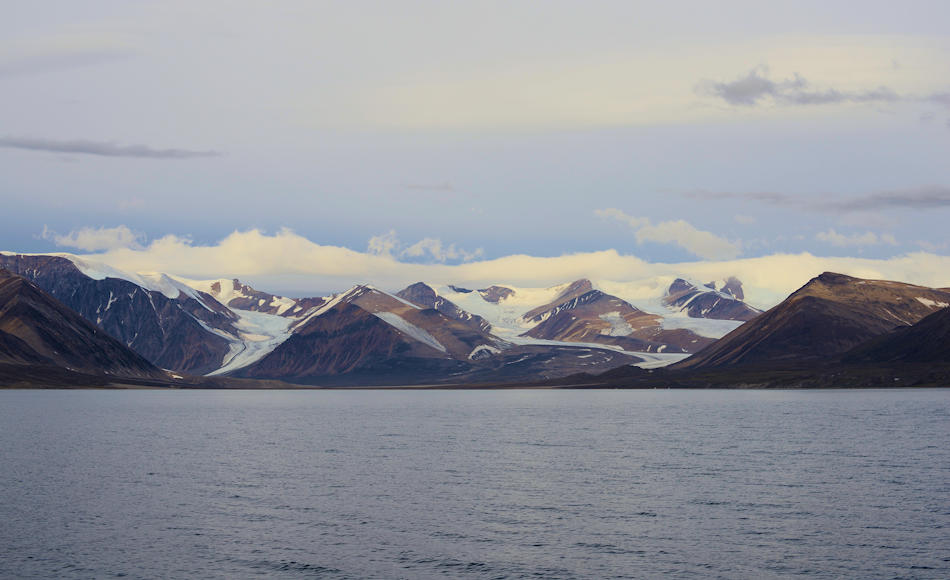 Die Suche nach der legendären Nordwestpassage, die den Seeweg zwischen Atlantik und Pazifik hätte abkürzen sollen, forderte über die Jahrhunderte zahlreiche Menschenleben. Erst Roald Amundsen gelang es 1906 die Passage zu durchfahren. Bild: Michael Wenger